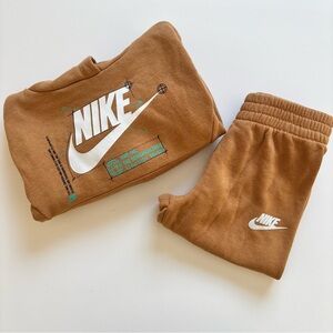 Nike Toddler 2T Tan Sweatpants & Top Set